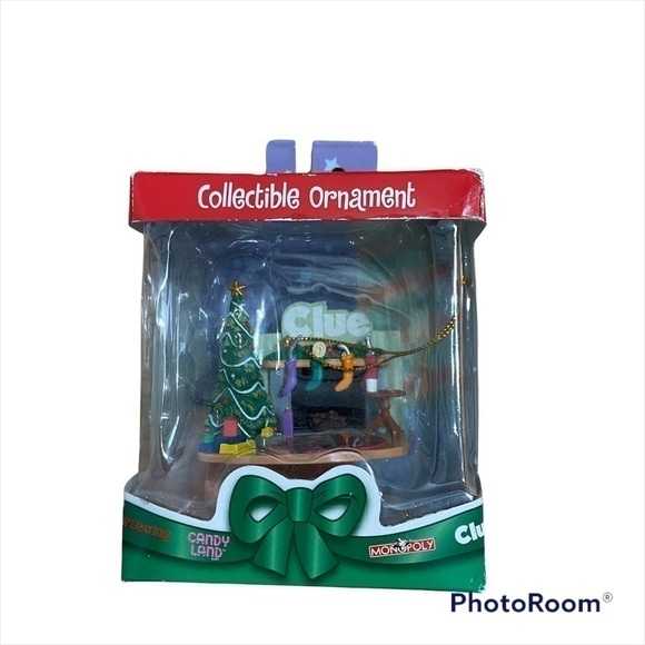 Hasbro Clue Christmas Ornament Retired NEW - Picture 1 of 5